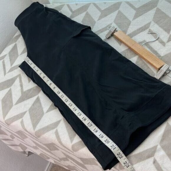Lululemon Metropolis Maven High Rise Cargo Crop Black‎ size 4 - Picture 9 of 9